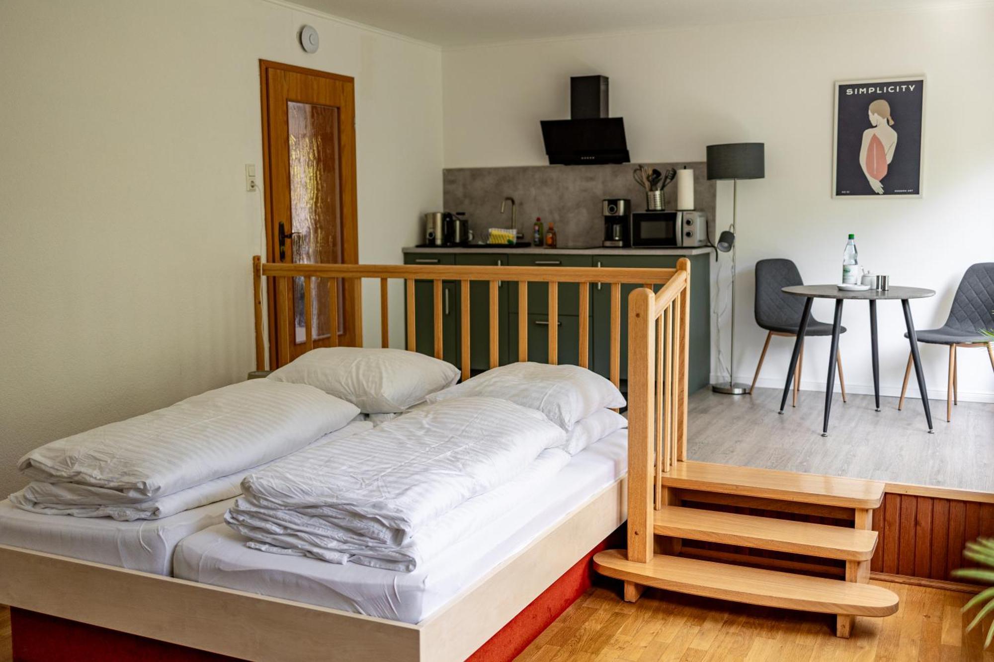 Visiet - In Apartment *